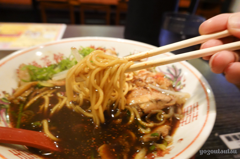 新福菜館の麺